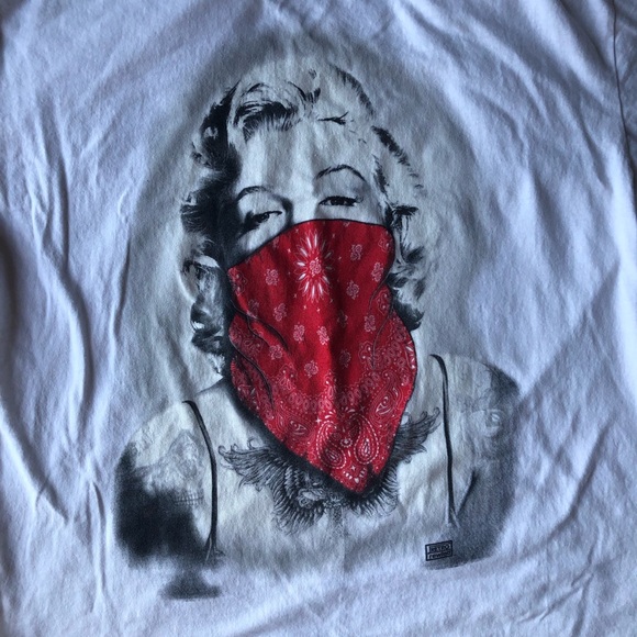 Brooklyn Vertical Marilyn Monroe red bandana - Picture 2 of 9
